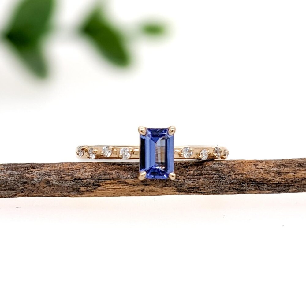 Tanzanite Ring in Solid 14K Gold with Natural Diamond Accents - Picture 4 of 7